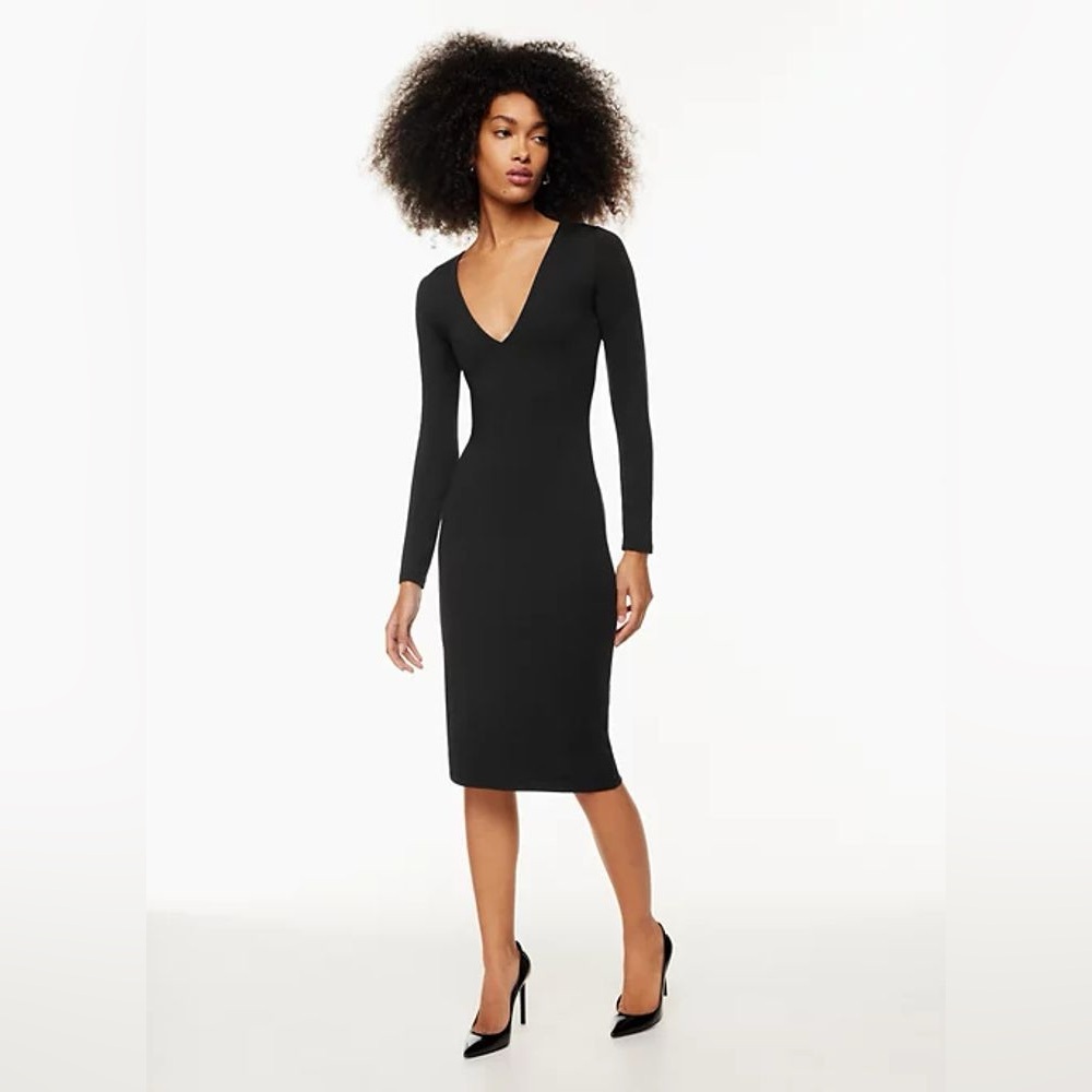Artizia Babaton Contour V Neck Longsleeve Dress